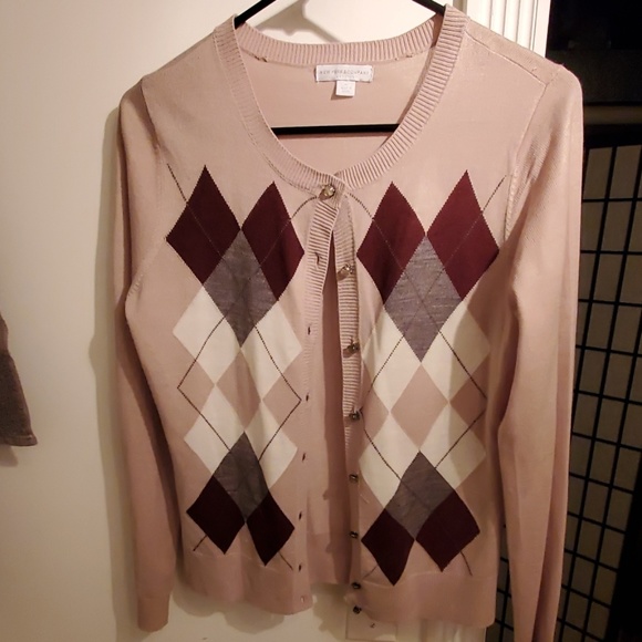 Cardigan - Picture 1 of 2